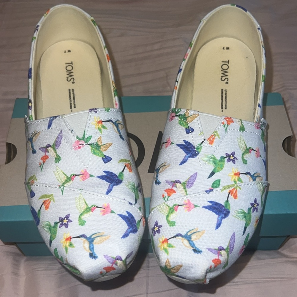 TOMS - Hummingbird Alpargata - size 7